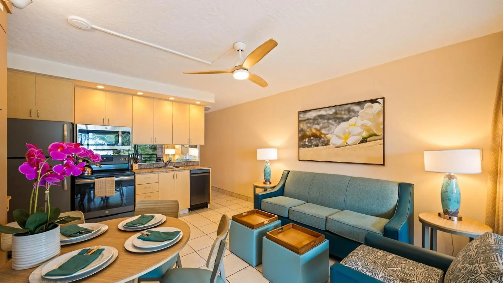 Сasa de vacaciones Kuleana Club #715 Oceanfront - 1 Bedroom & 1 Bathroom - 2Nd Floor Kahana